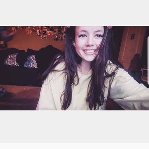 Meet your Posher, Hope